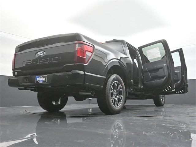 new 2024 Ford F-150 car, priced at $43,026