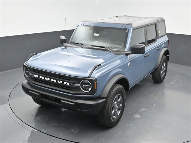 new 2025 Ford Bronco car, priced at $45,095