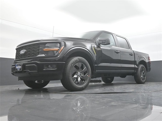 new 2025 Ford F-150 car, priced at $42,330