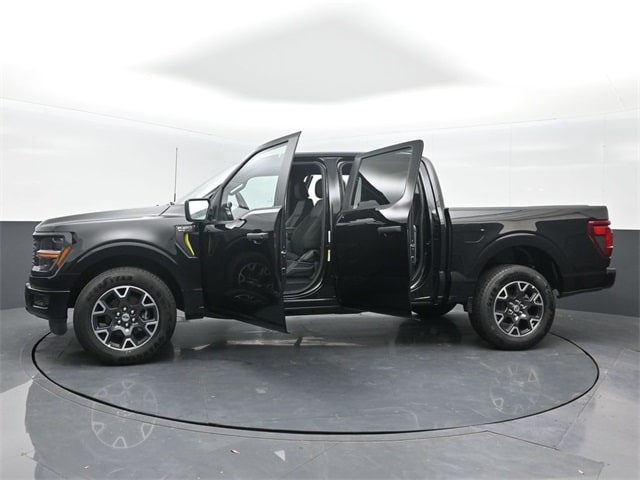 new 2025 Ford F-150 car, priced at $46,640
