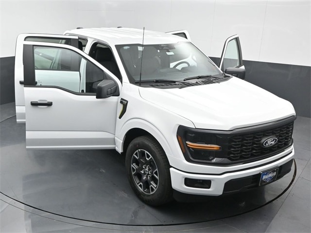 new 2025 Ford F-150 car, priced at $46,640