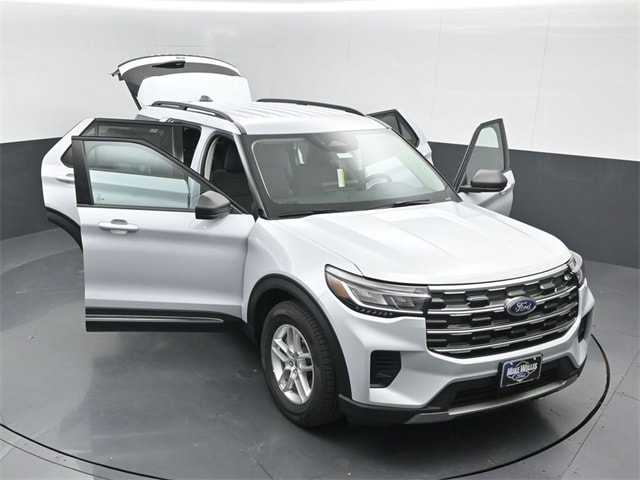 new 2025 Ford Explorer car, priced at $37,645