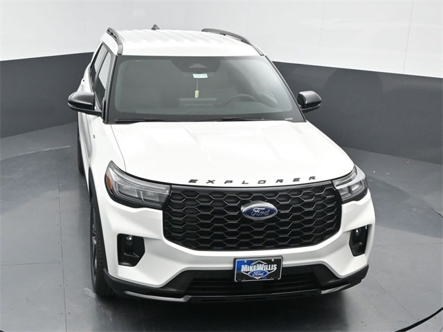 new 2025 Ford Explorer car, priced at $45,860