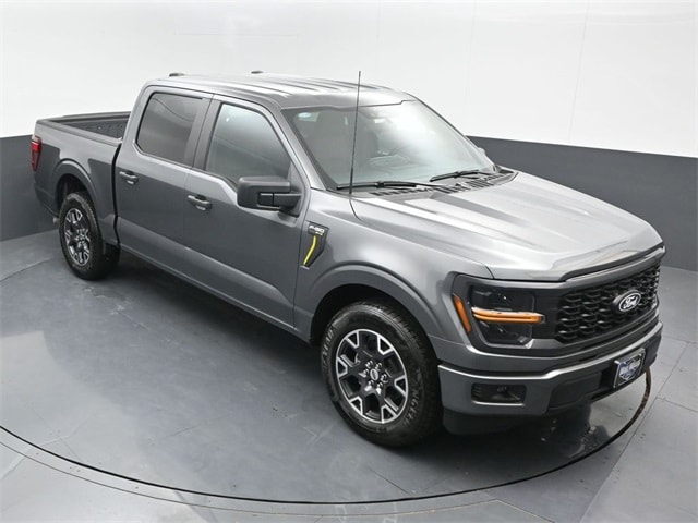 new 2025 Ford F-150 car, priced at $43,083