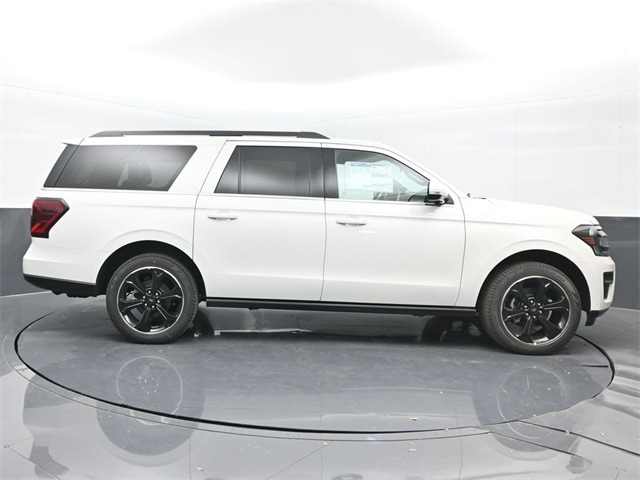 new 2024 Ford Expedition car, priced at $71,960