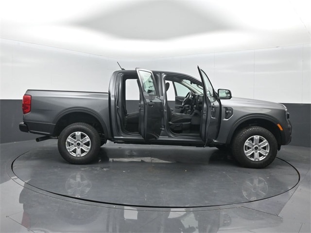 new 2025 Ford Ranger car, priced at $33,725