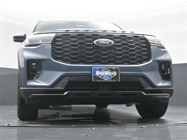 new 2025 Ford Explorer car, priced at $44,705