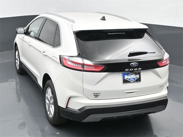 new 2024 Ford Edge car, priced at $37,020