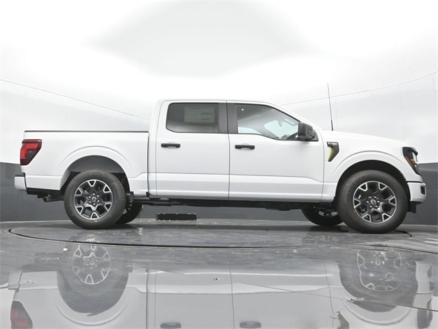 new 2024 Ford F-150 car, priced at $44,027