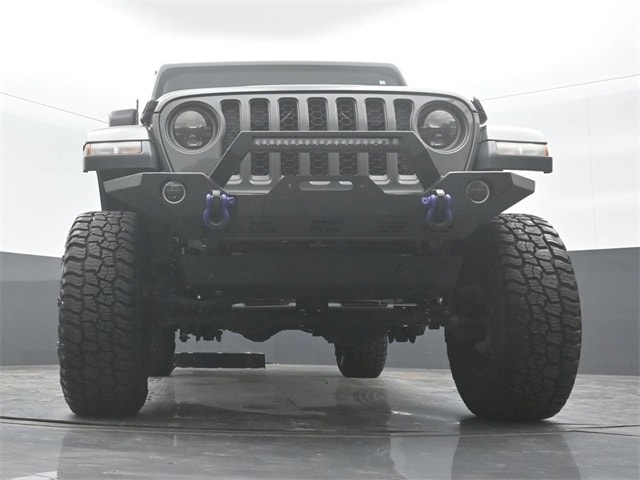 used 2020 Jeep Gladiator car, priced at $33,983