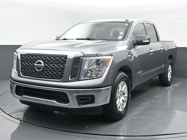 used 2017 Nissan Titan car, priced at $18,702