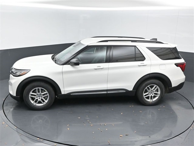 new 2025 Ford Explorer car, priced at $42,105