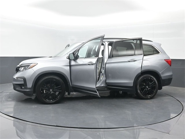 used 2022 Honda Pilot car, priced at $26,900