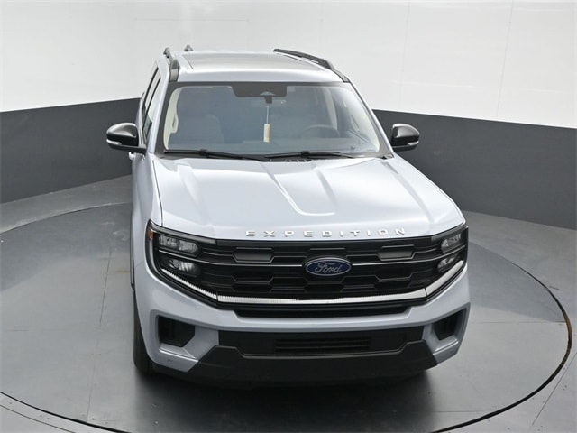 new 2025 Ford Expedition car, priced at $69,205