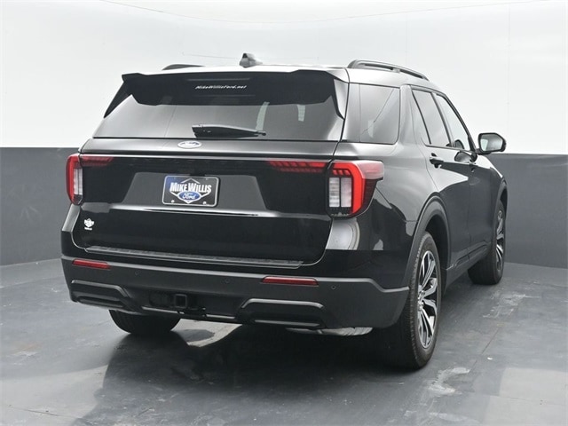 new 2025 Ford Explorer car, priced at $43,615