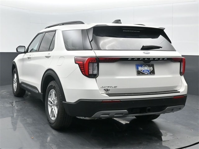 new 2025 Ford Explorer car, priced at $43,605