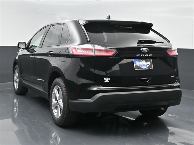 new 2024 Ford Edge car, priced at $33,060