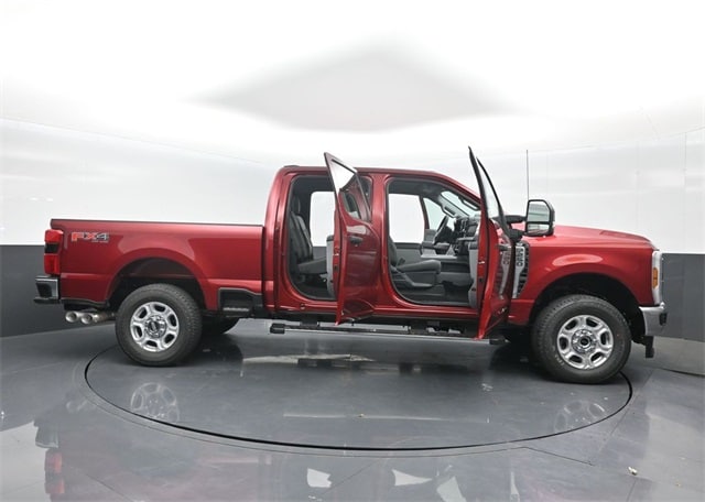 new 2025 Ford Super Duty car, priced at $72,435