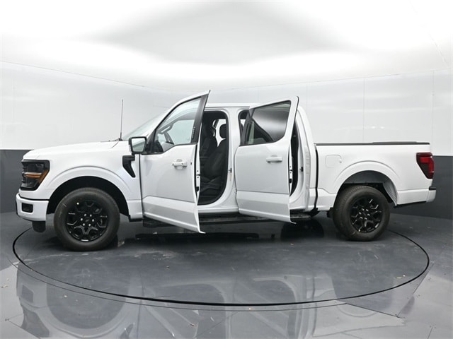 new 2024 Ford F-150 car, priced at $46,050