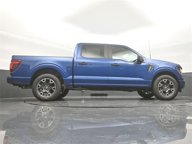 new 2024 Ford F-150 car, priced at $43,026