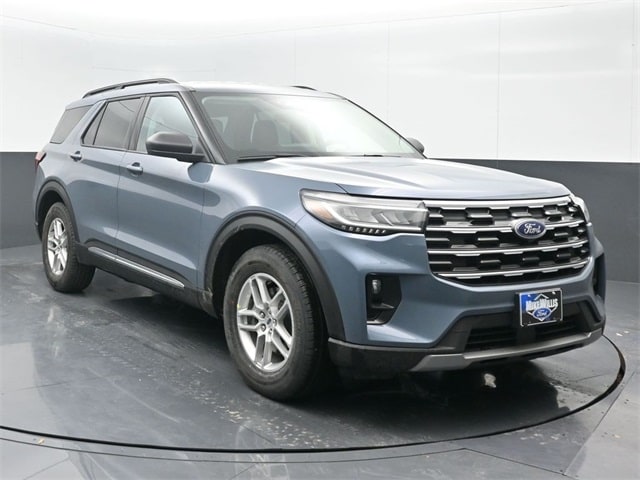 new 2025 Ford Explorer car, priced at $41,805