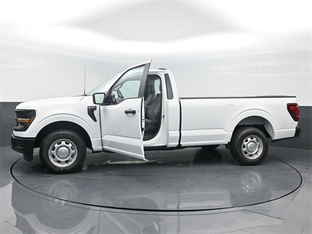 new 2024 Ford F-150 car, priced at $38,278