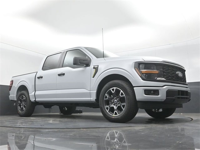 new 2025 Ford F-150 car, priced at $43,169
