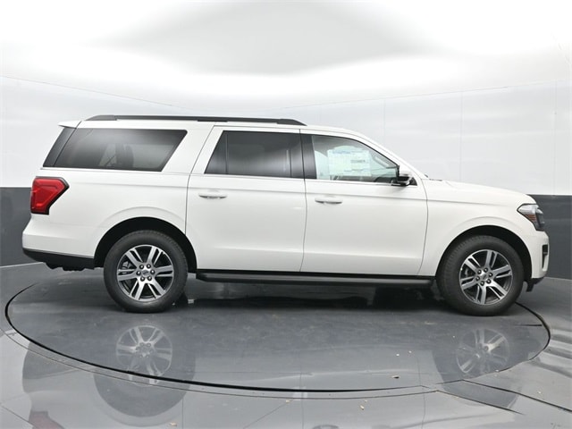 new 2024 Ford Expedition car, priced at $62,095