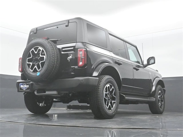 new 2025 Ford Bronco car, priced at $48,225