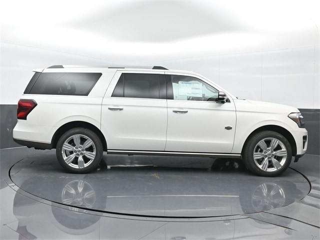 new 2024 Ford Expedition car, priced at $76,550