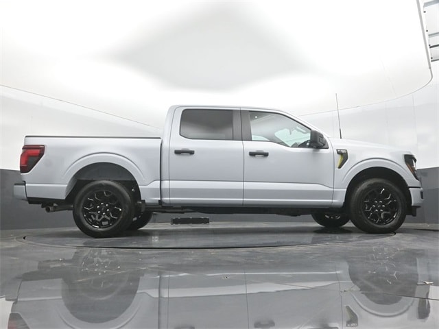 new 2025 Ford F-150 car, priced at $41,751