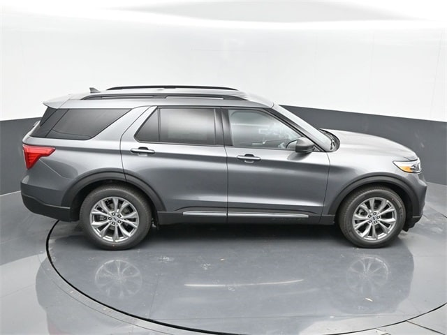 new 2024 Ford Explorer car, priced at $41,075