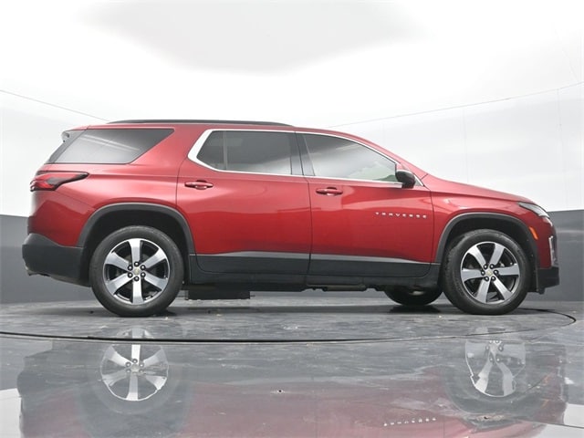 used 2022 Chevrolet Traverse car, priced at $30,194