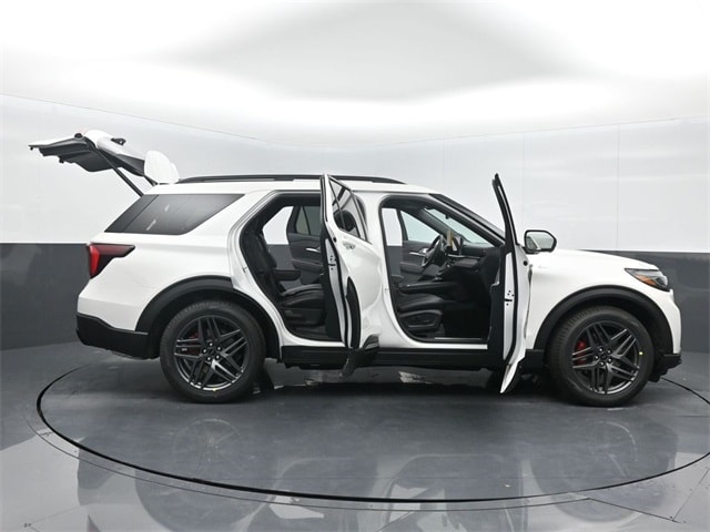 new 2025 Ford Explorer car, priced at $45,860