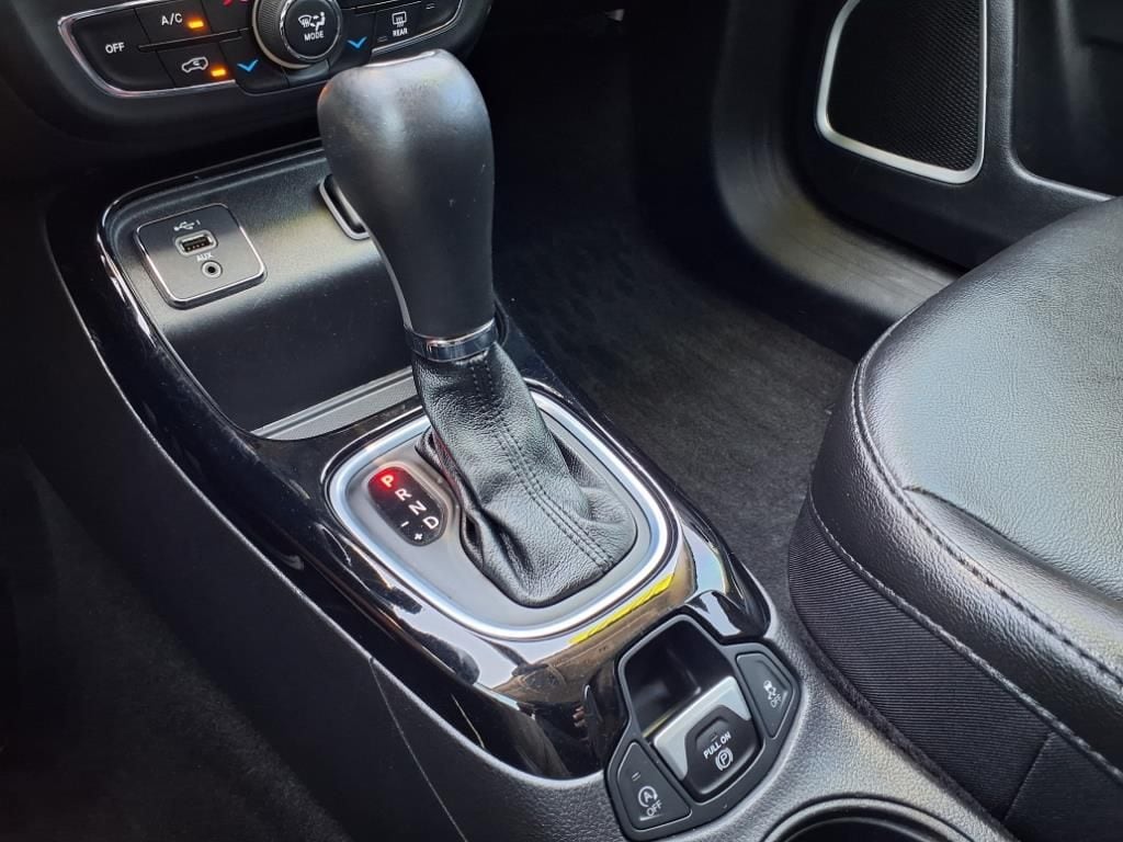 used 2020 Jeep Compass car, priced at $13,500