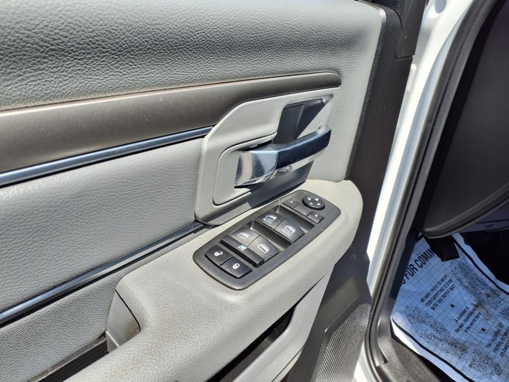 used 2019 Ram 1500 Classic car, priced at $17,000