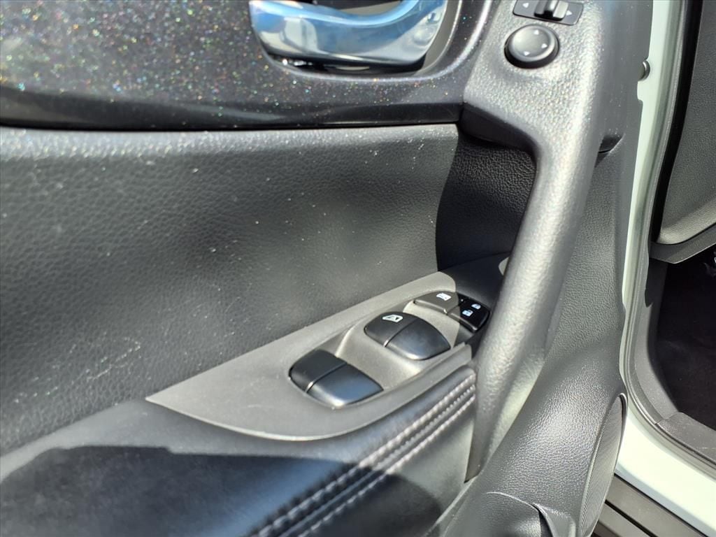 used 2018 Nissan Rogue car, priced at $9,000