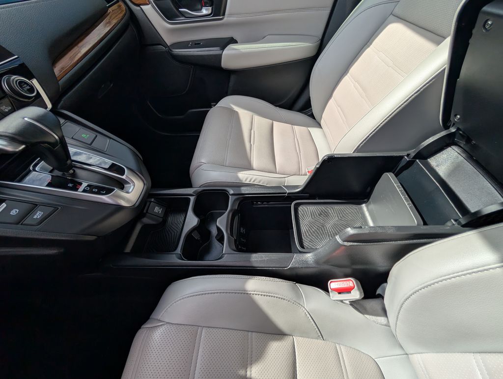 used 2019 Honda CR-V car, priced at $22,000