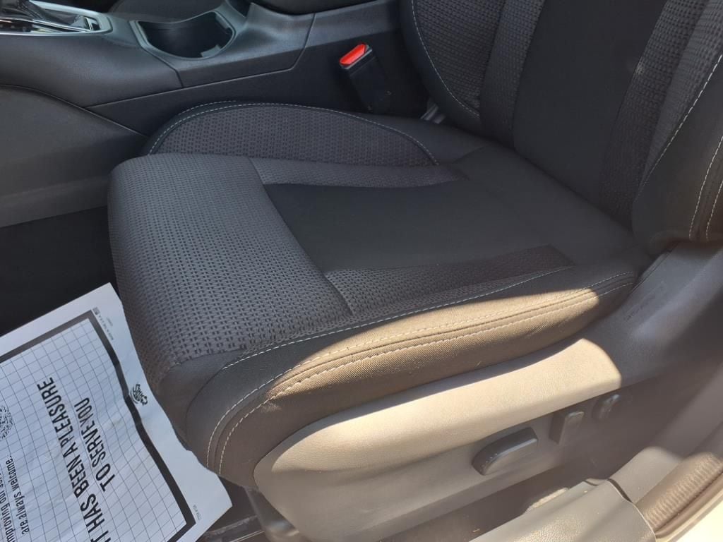 used 2025 Subaru Outback car, priced at $33,000