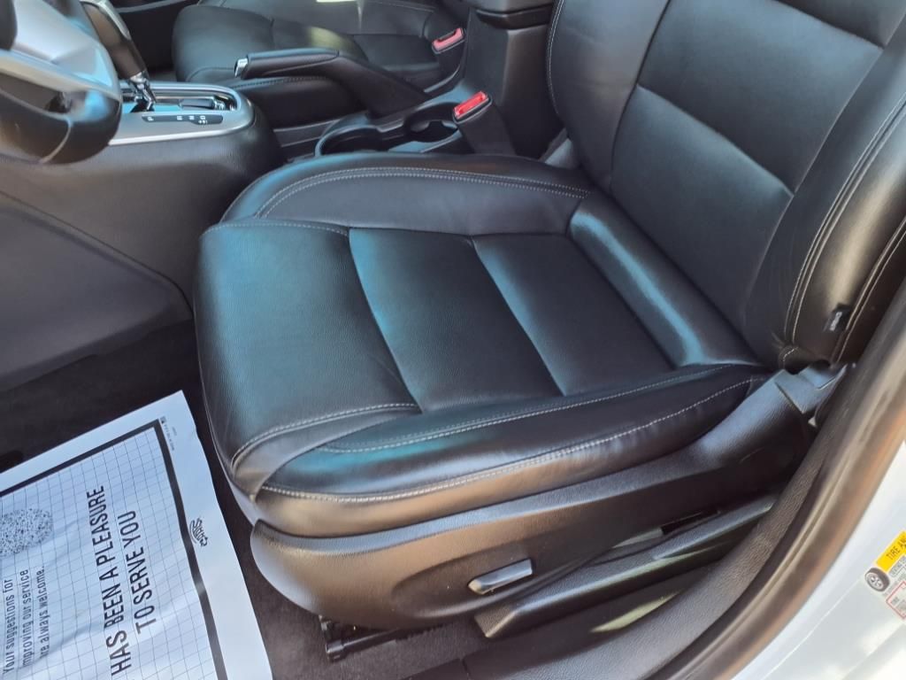 used 2014 Chevrolet Cruze car, priced at $10,000