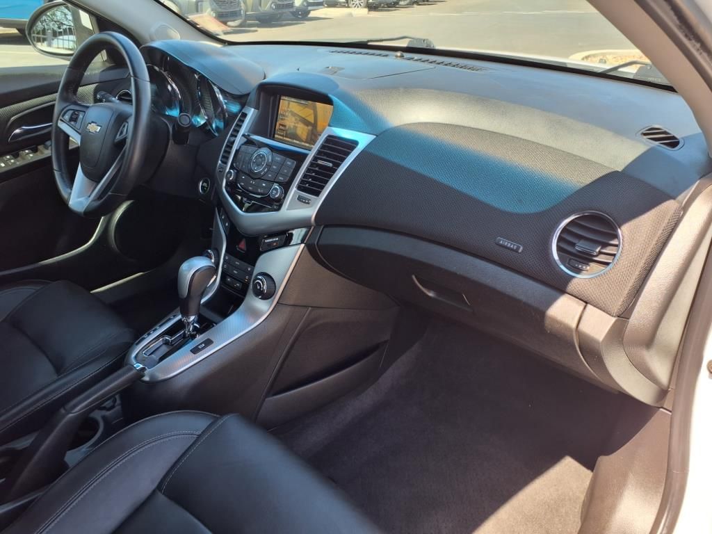 used 2014 Chevrolet Cruze car, priced at $10,000