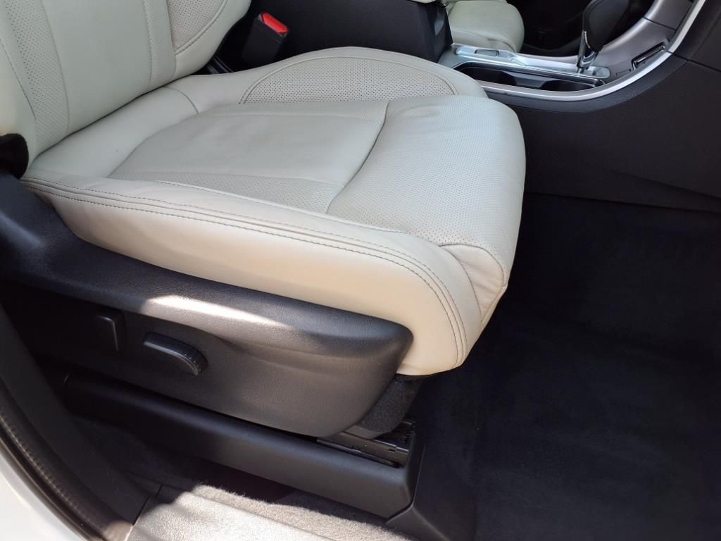 used 2022 Subaru Ascent car, priced at $28,000