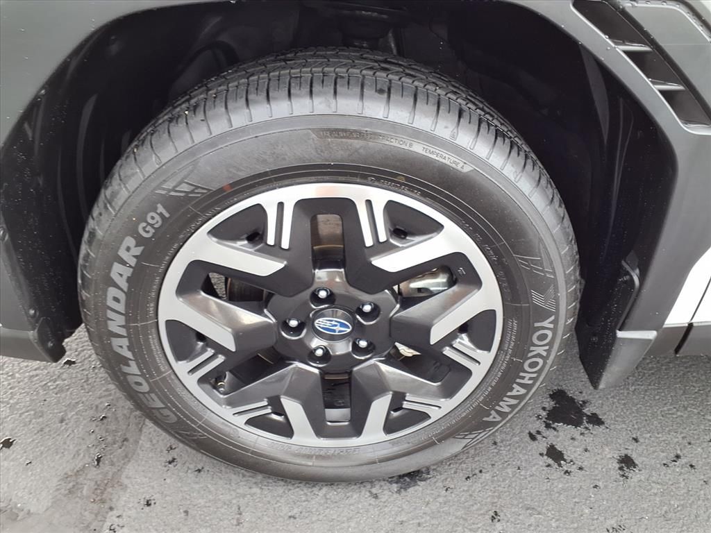 used 2025 Subaru Forester car, priced at $28,500