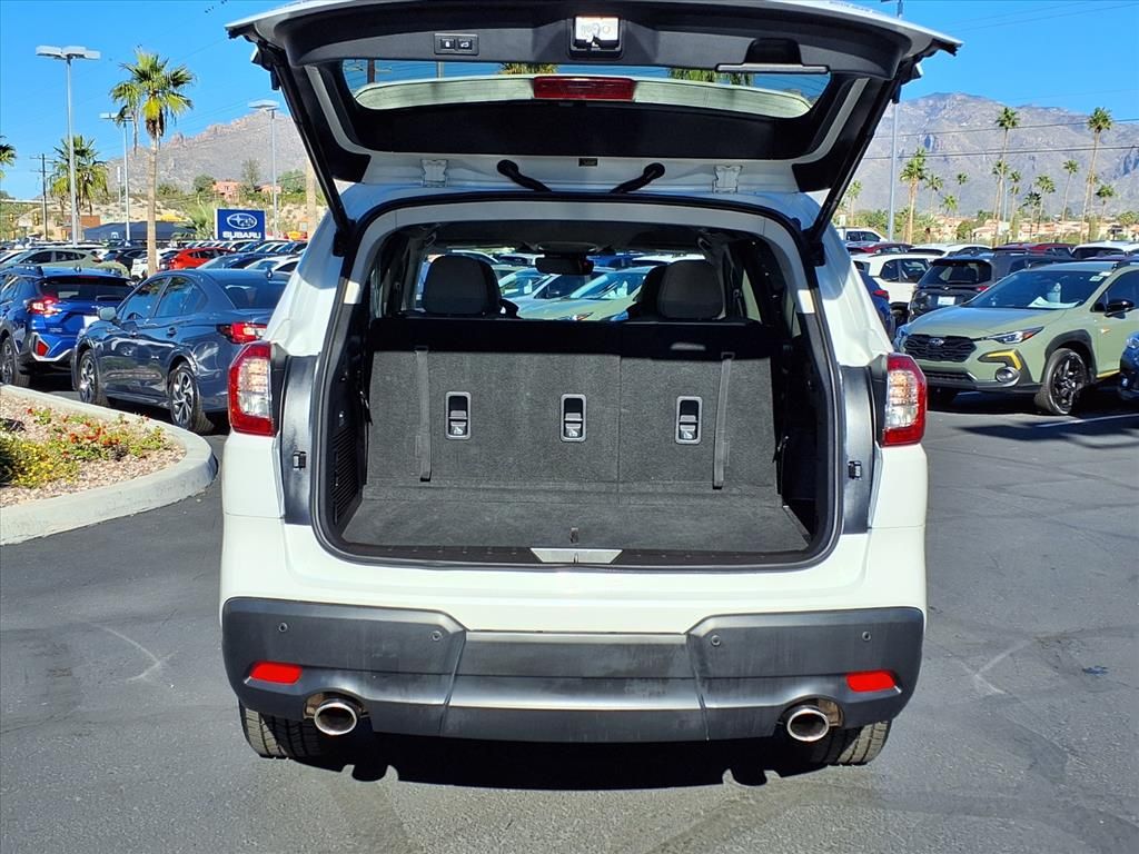 used 2024 Subaru Ascent car, priced at $31,500