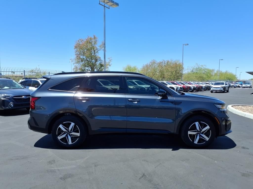 used 2023 Kia Sorento car, priced at $29,500