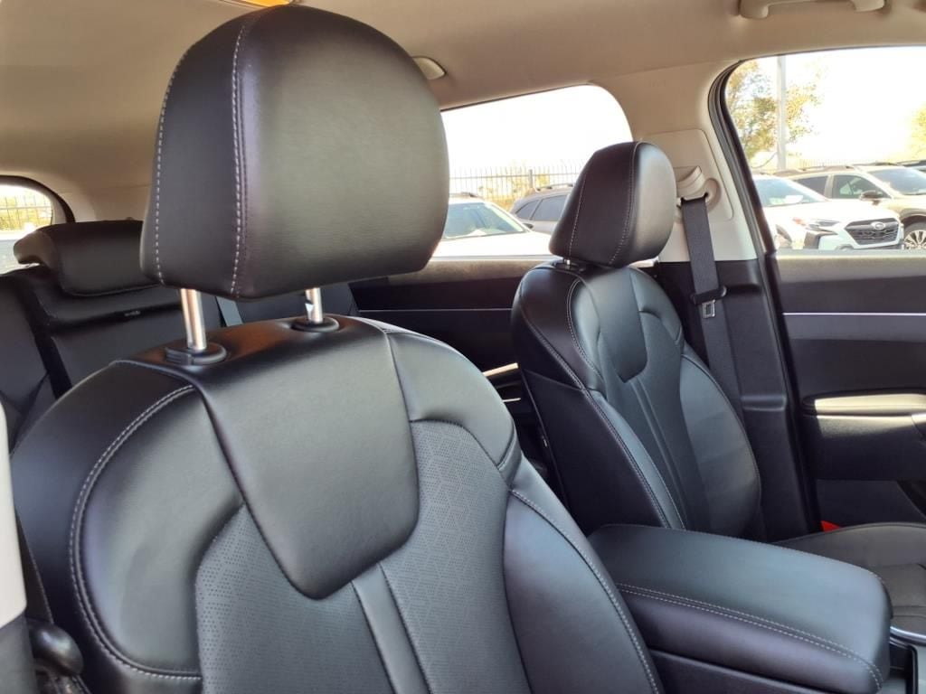 used 2023 Kia Sorento car, priced at $29,500