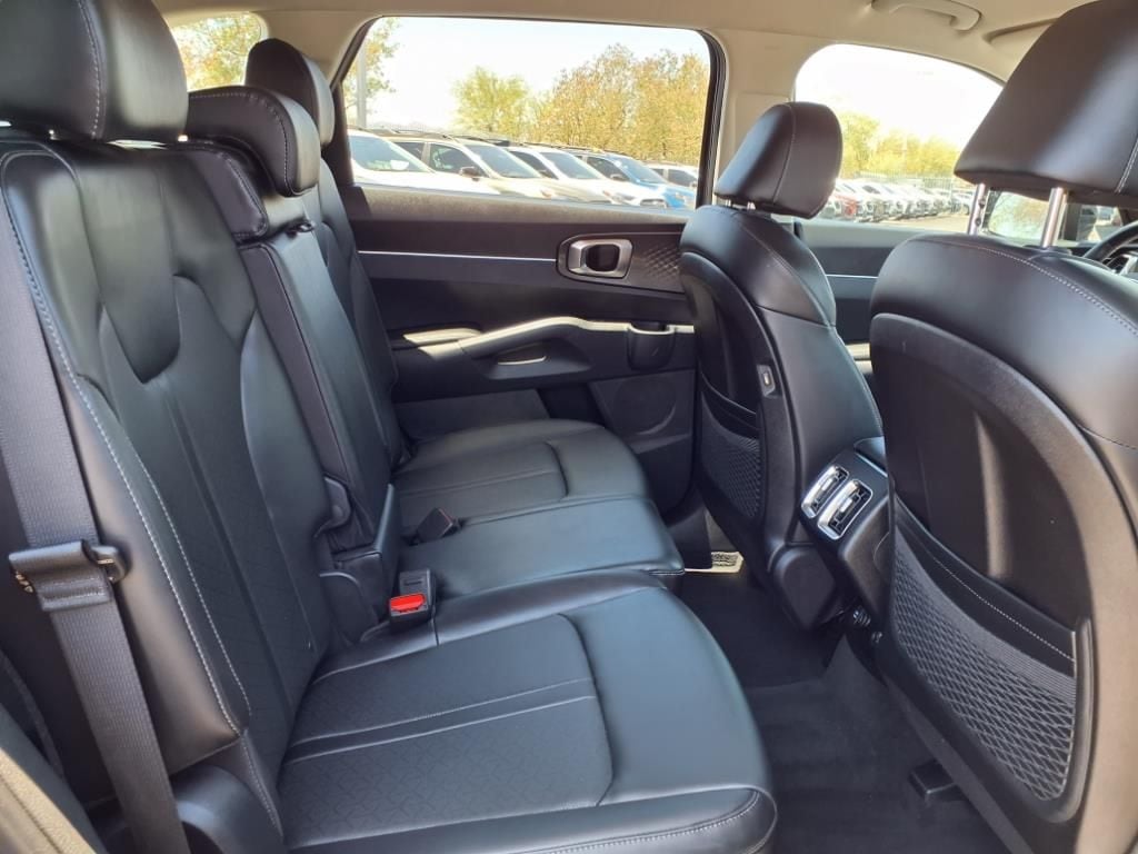 used 2023 Kia Sorento car, priced at $29,500