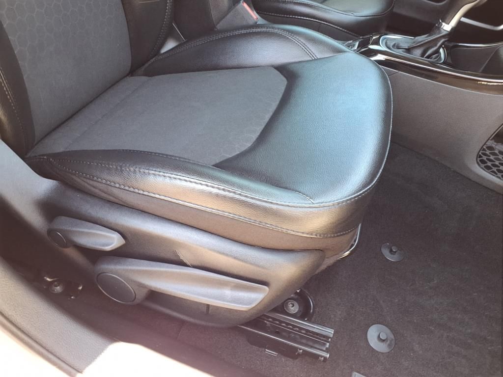 used 2020 Jeep Compass car, priced at $13,500