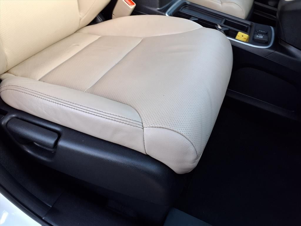used 2016 Honda CR-V car, priced at $17,000