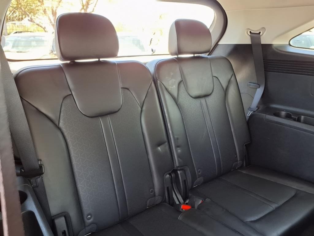used 2023 Kia Sorento car, priced at $29,500